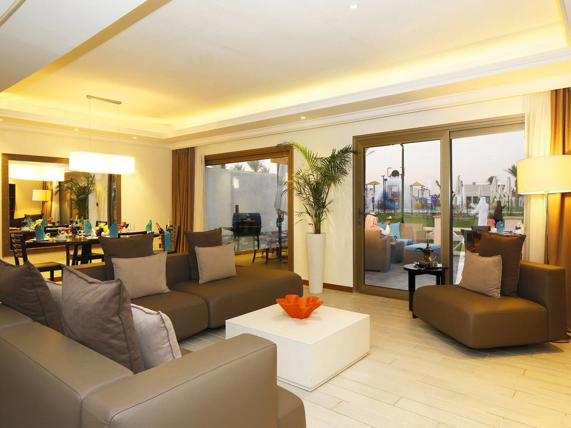 Golden Tulip Dana Bay Resort Dhahran Exterior foto