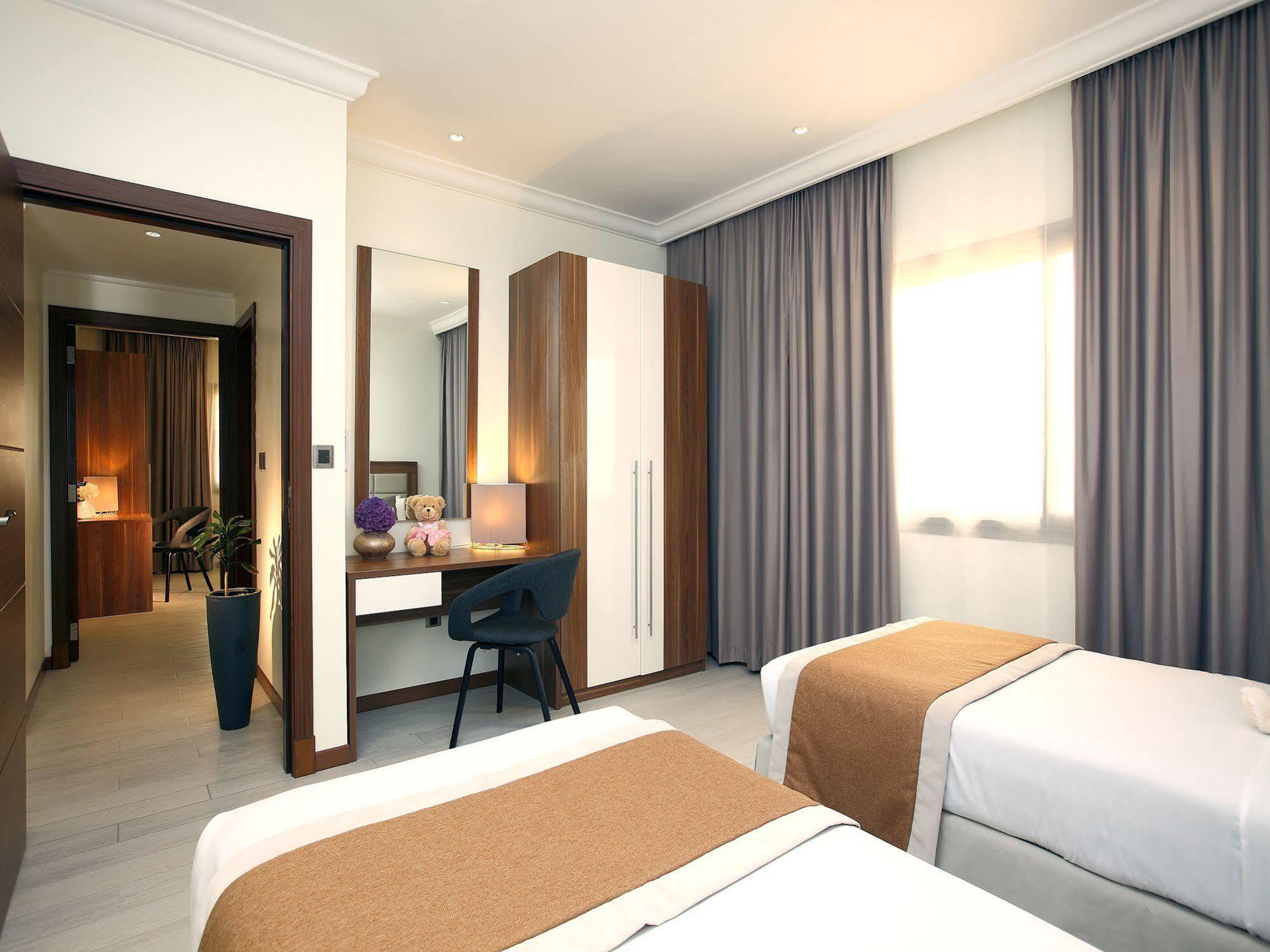 Golden Tulip Dana Bay Resort Dhahran Exterior foto